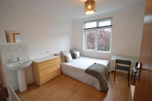 Photo 7- click for photo gallery